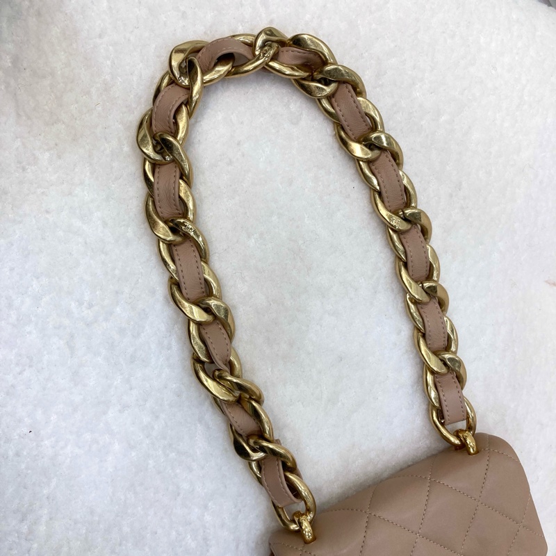 Chanel 香奈兒奶茶色小羊皮翻蓋肩背包金釦雙C 粗鍊條 經典菱格AS3213-26