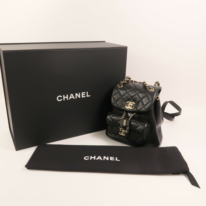 CHANEL 牛皮皮革Duma Backpack金扣背包-8