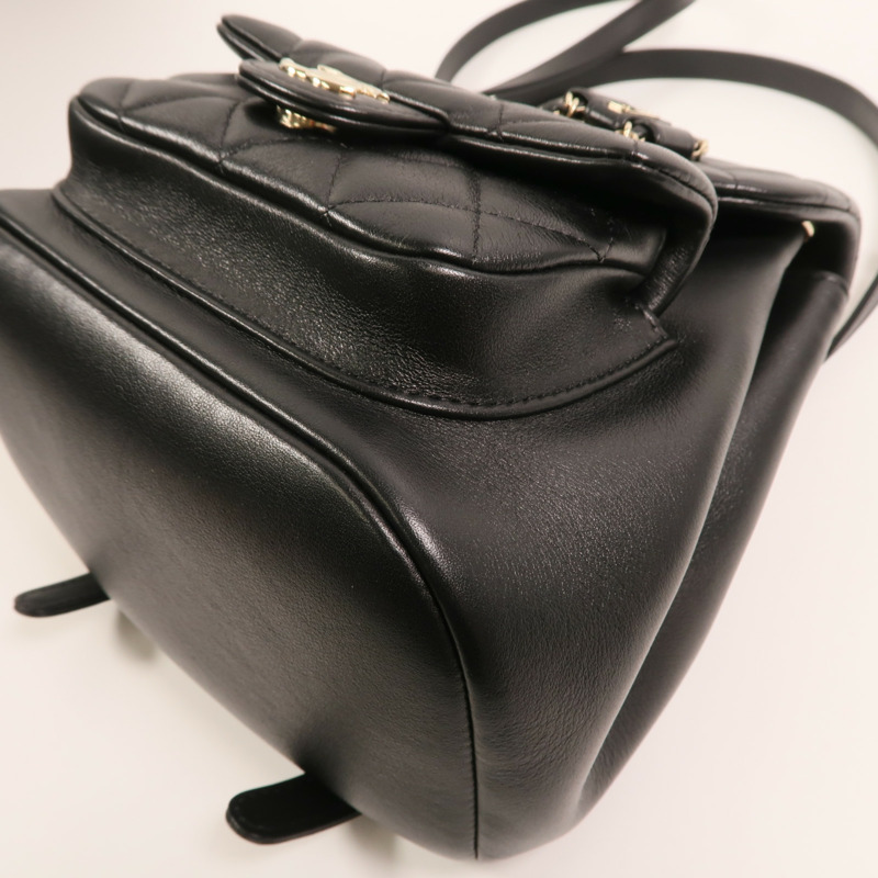CHANEL 牛皮皮革Duma Backpack金扣背包-9