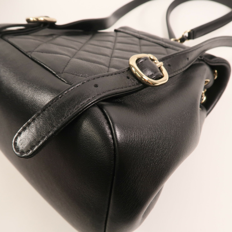 CHANEL 牛皮皮革Duma Backpack金扣背包-11