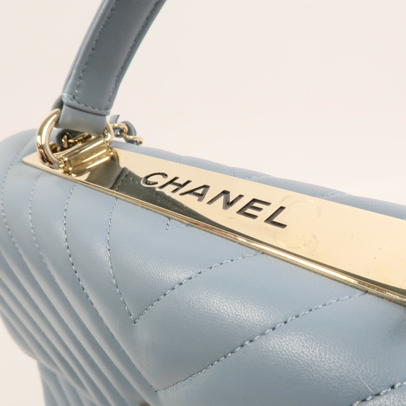 CHANEL 羊皮皮革Trendy CC金扣鏈帶手挽肩背兩用袋-15