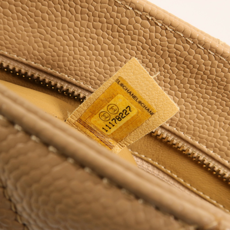 CHANEL 牛皮皮革Vintage Handbag金扣手挽袋-6