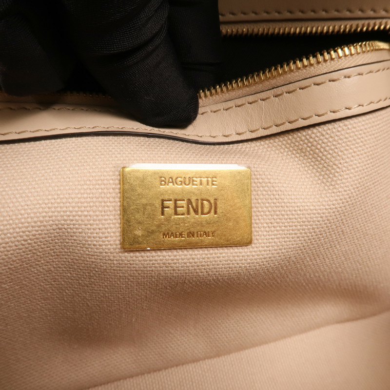 FENDI 牛皮皮革Baguette金扣手挽肩背兩用袋-5