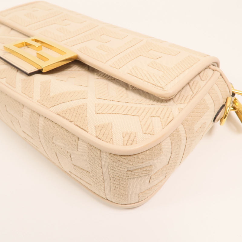 FENDI 牛皮皮革Baguette金扣手挽肩背兩用袋-9