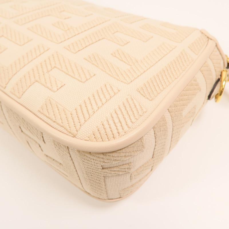 FENDI 牛皮皮革Baguette金扣手挽肩背兩用袋-11