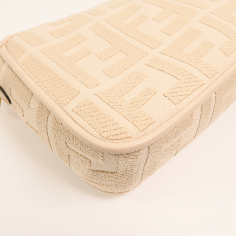FENDI 牛皮皮革Baguette金扣手挽肩背兩用袋-12