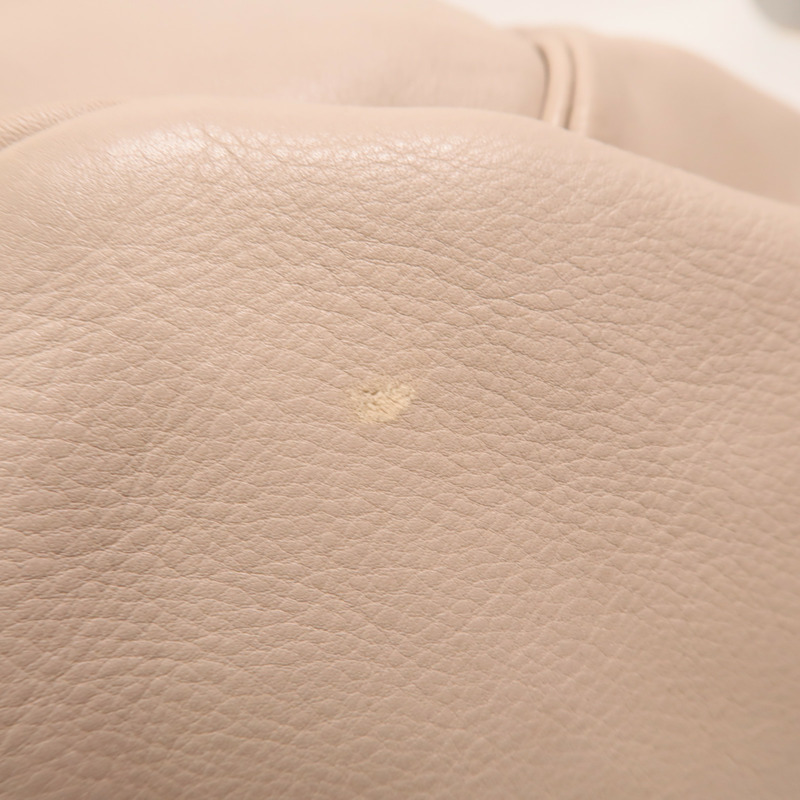 Miu Miu 牛皮皮革Vitello Lux Hobo金扣手挽袋-13