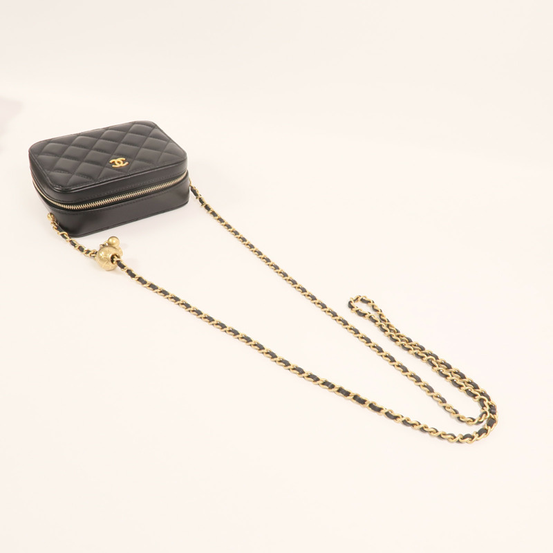 CHANEL 羊皮皮革Camera Bag With Pearl Crush金扣鏈帶肩背袋-7