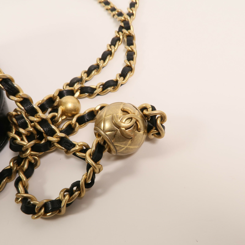 CHANEL 羊皮皮革Camera Bag With Pearl Crush金扣鏈帶肩背袋-15