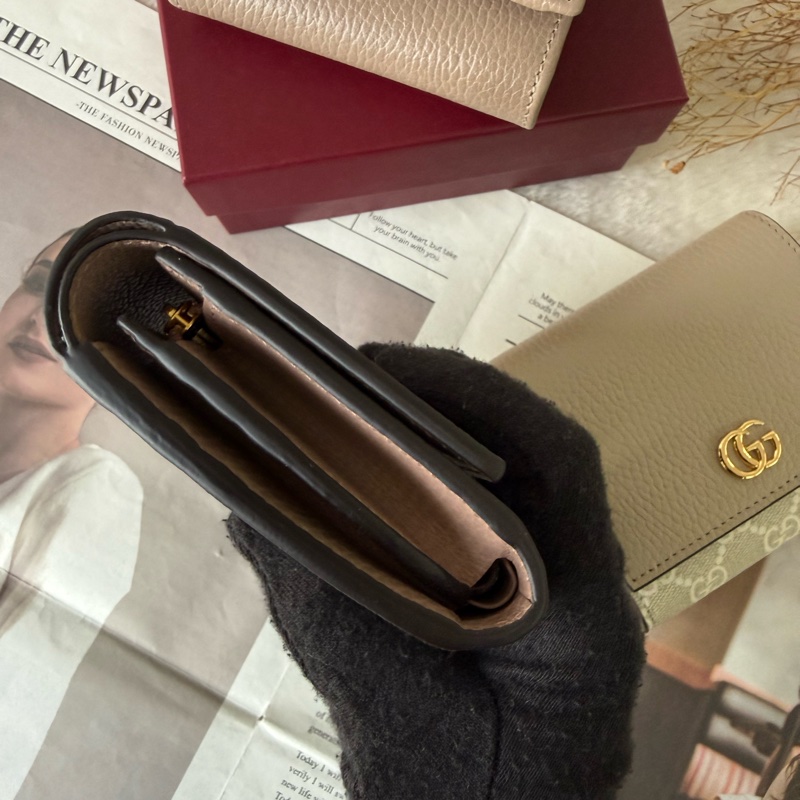 GG Marmont 皮革拼帆布二折大款短夾(玫瑰米色/烏木)-2