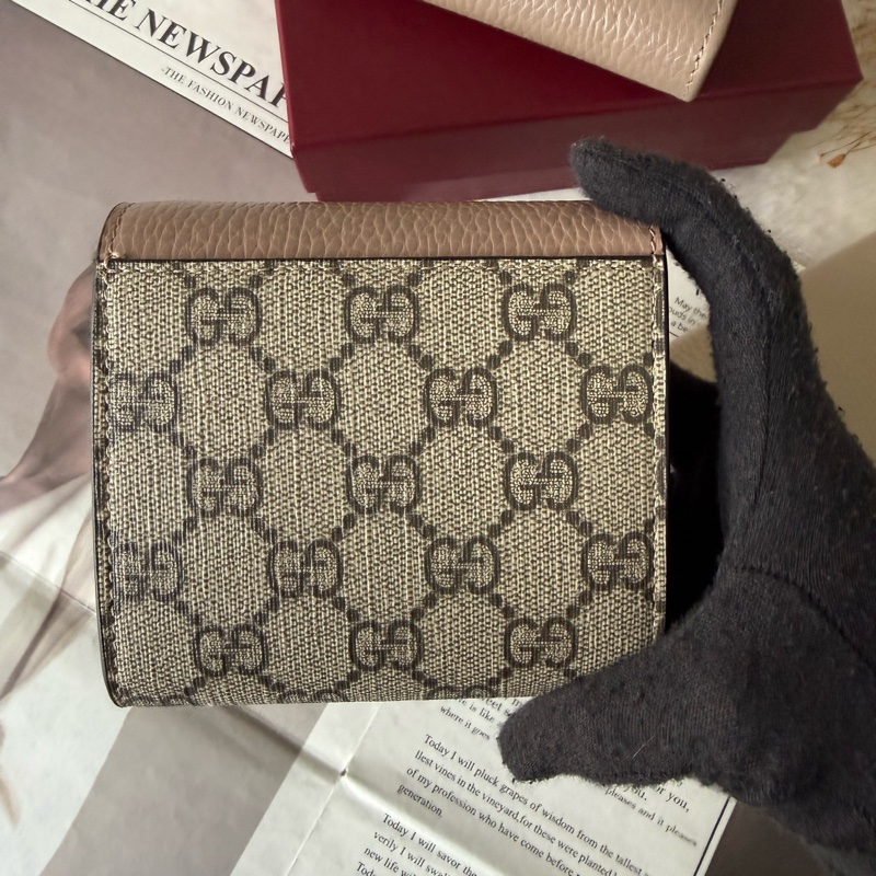 GG Marmont 皮革拼帆布二折大款短夾(玫瑰米色/烏木)-3