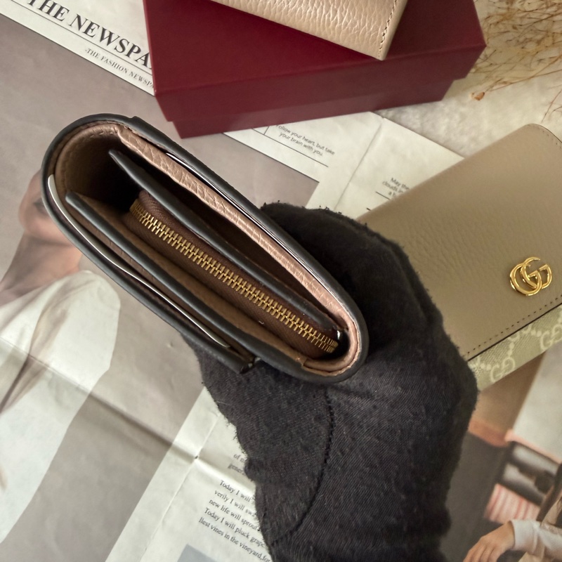 GG Marmont 皮革拼帆布二折大款短夾(玫瑰米色/烏木)-4