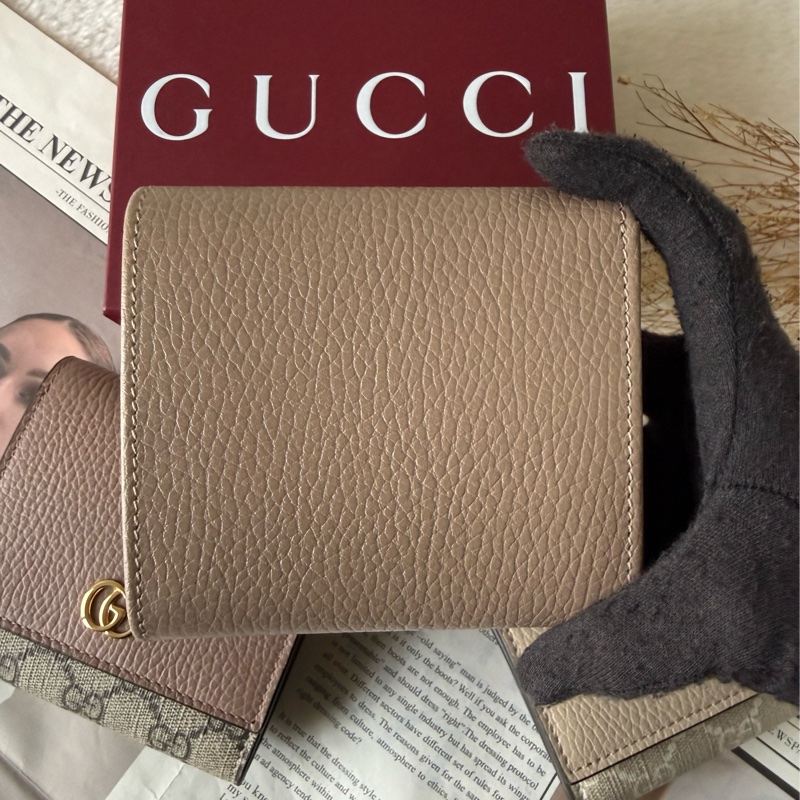 GG Marmont 皮革中型二折短夾(米灰/淺粉)-3