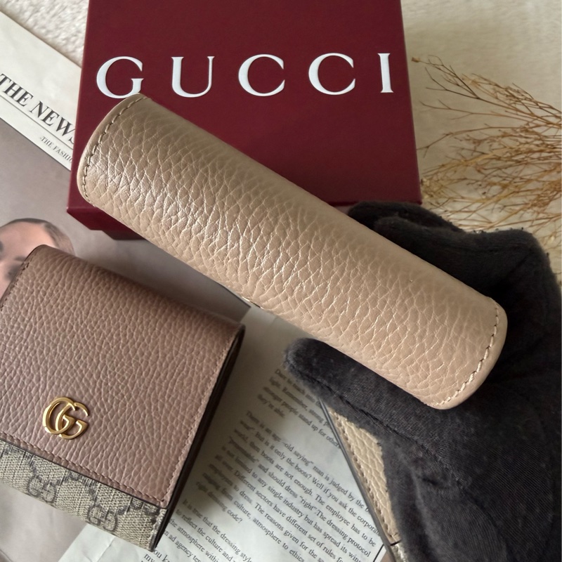 GG Marmont 皮革中型二折短夾(米灰/淺粉)-6