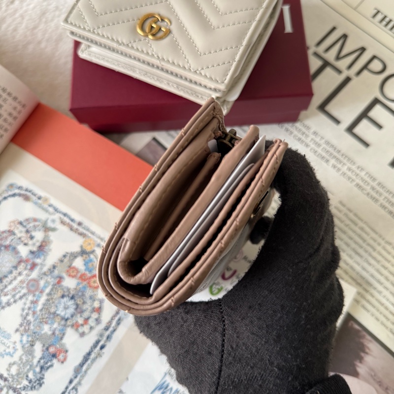 GG Marmont 金字釦式二折短夾(藕粉色)-2