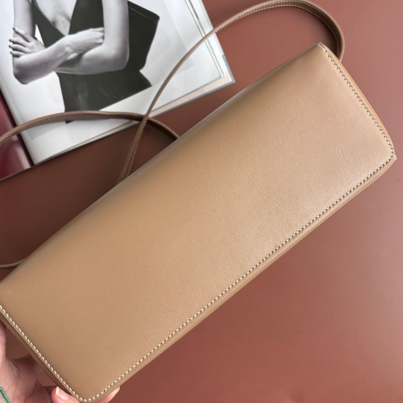 ::LORO PIANA:: EXTRA BAG L27 諾悠翩雅 卡其色風衣色光滑小牛皮 斜背包 肩背包-2