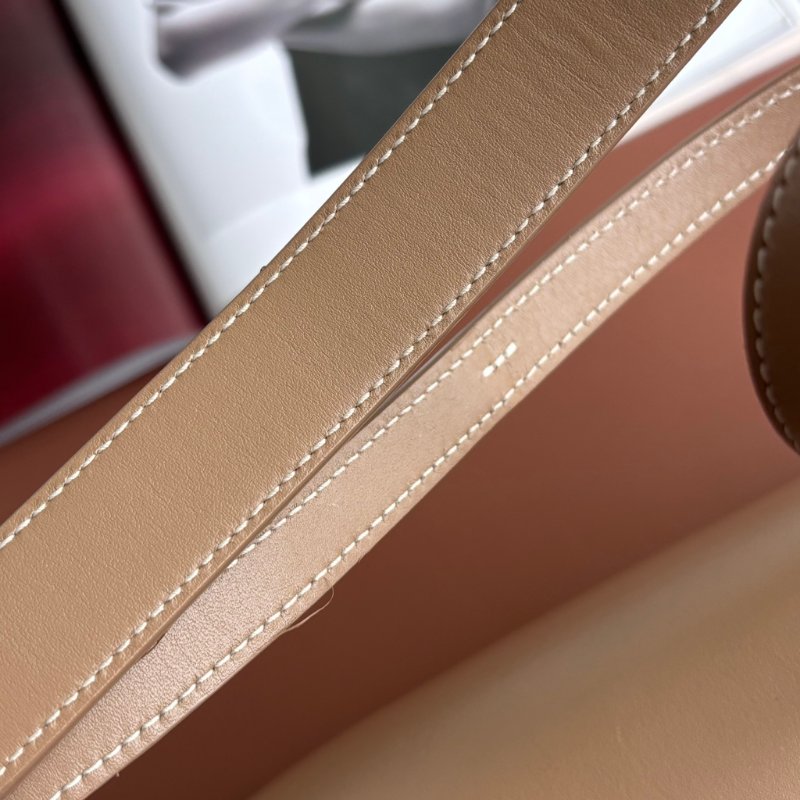 ::LORO PIANA:: EXTRA BAG L27 諾悠翩雅 卡其色風衣色光滑小牛皮 斜背包 肩背包-13