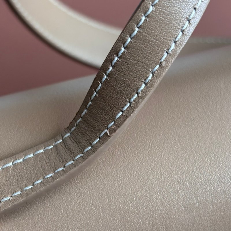 ::LORO PIANA:: EXTRA BAG L27 諾悠翩雅 卡其色風衣色光滑小牛皮 斜背包 肩背包-18