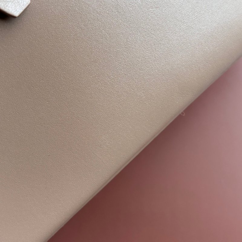 ::LORO PIANA:: EXTRA BAG L27 諾悠翩雅 卡其色風衣色光滑小牛皮 斜背包 肩背包-22