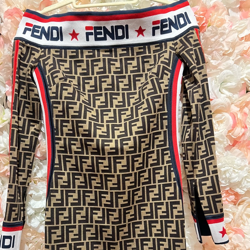 Fendi連衣裙38碼，彈性很大-0