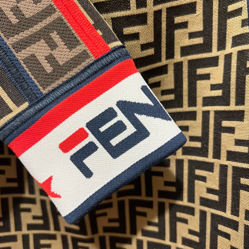 Fendi連衣裙38碼，彈性很大-2