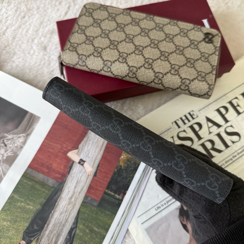 Logo GG Supreme 塗層帆布ㄇ形拉鍊全開長夾(黑灰色)-5