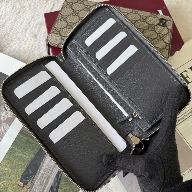 Logo GG Supreme 塗層帆布ㄇ形拉鍊全開長夾(黑灰色)-6