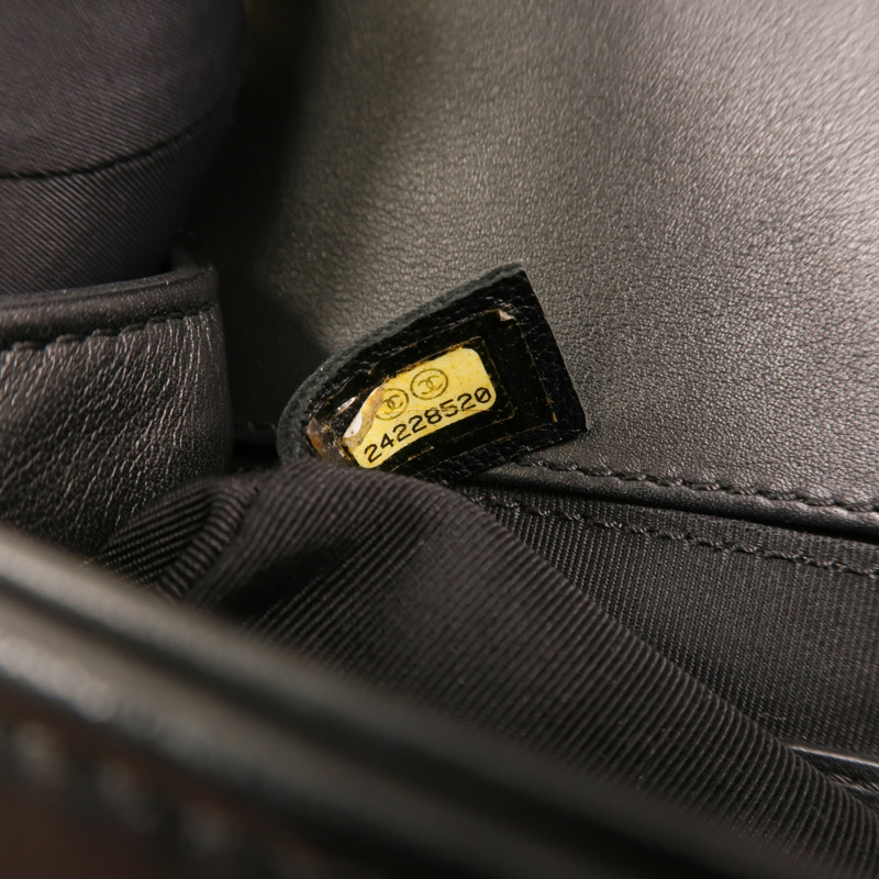 CHANEL 羊皮皮革Boy 20金扣鏈帶肩背袋-6