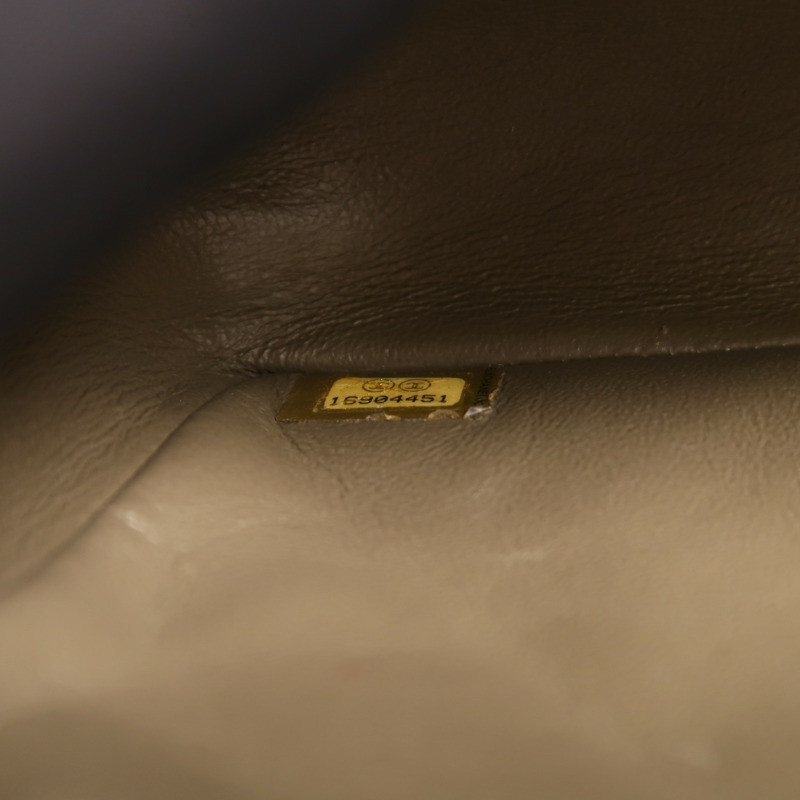 CHANEL 羊皮皮革Mini Classic 20銀扣鏈帶肩背袋-6