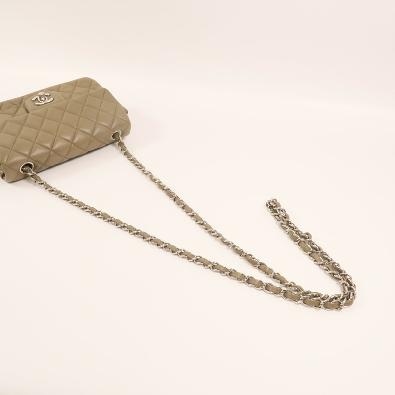 CHANEL 羊皮皮革Mini Classic 20銀扣鏈帶肩背袋-7