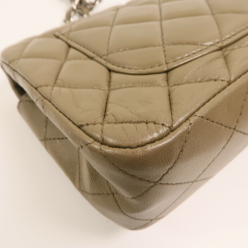 CHANEL 羊皮皮革Mini Classic 20銀扣鏈帶肩背袋-14