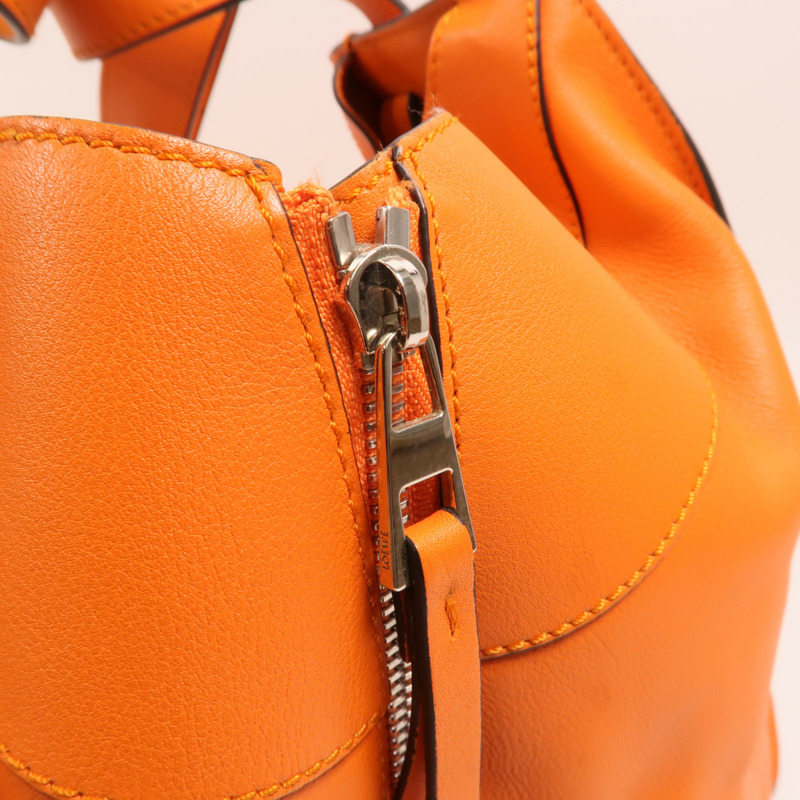 LOEWE 牛皮皮革Hammock Small銀扣手挽肩背兩用袋-14