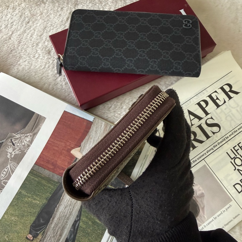 Logo GG Supreme 塗層帆布ㄇ形拉鍊全開長夾(深棕色)-4