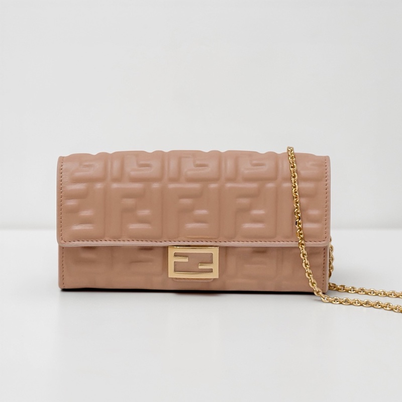莉亞精品♡ Fendi woc 粉 二手美包-0