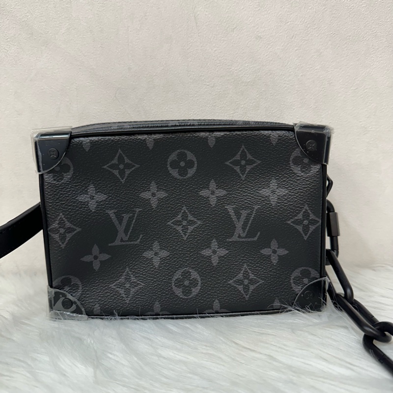 LV m44735 黑色老花黑釦mini soft trunk 軟盒子-2