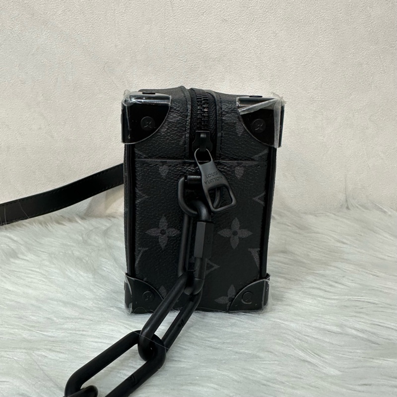 LV m44735 黑色老花黑釦mini soft trunk 軟盒子-3