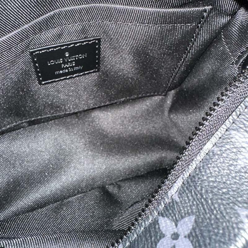 LV m44735 黑色老花黑釦mini soft trunk 軟盒子-37