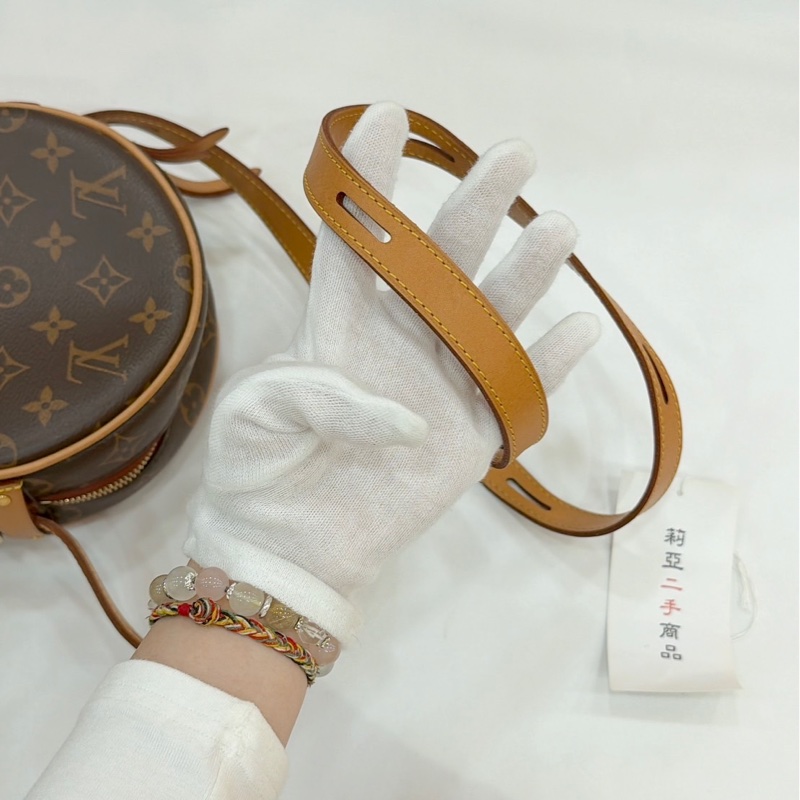 莉亞精品♡ LV 圓餅包 二手美包-10
