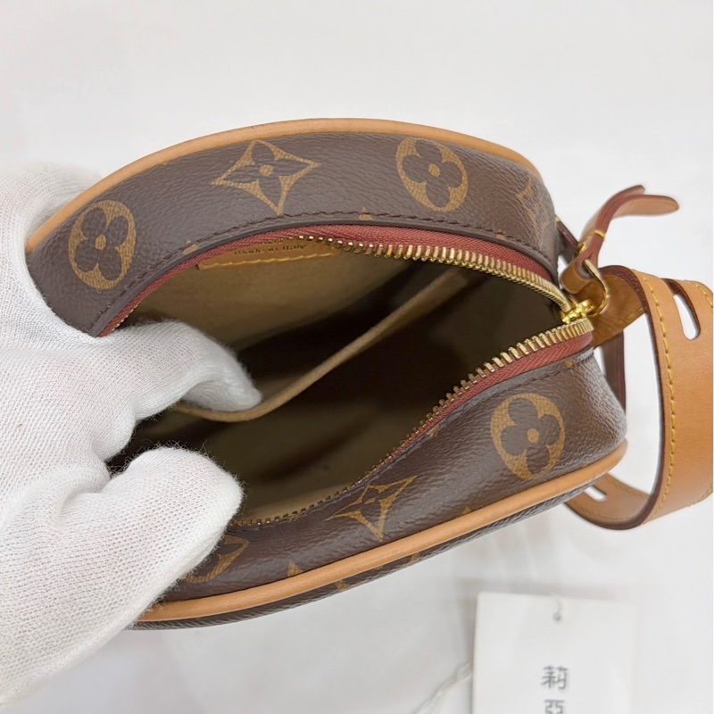 莉亞精品♡ LV 圓餅包 二手美包-12