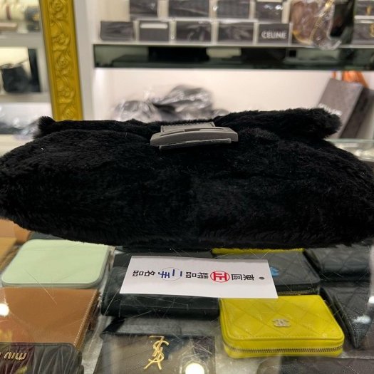 東區正精品㊣FENDI 黑色絨毛黑釦經典款法棍包手提包肩背包麻將包 RZ6278-10