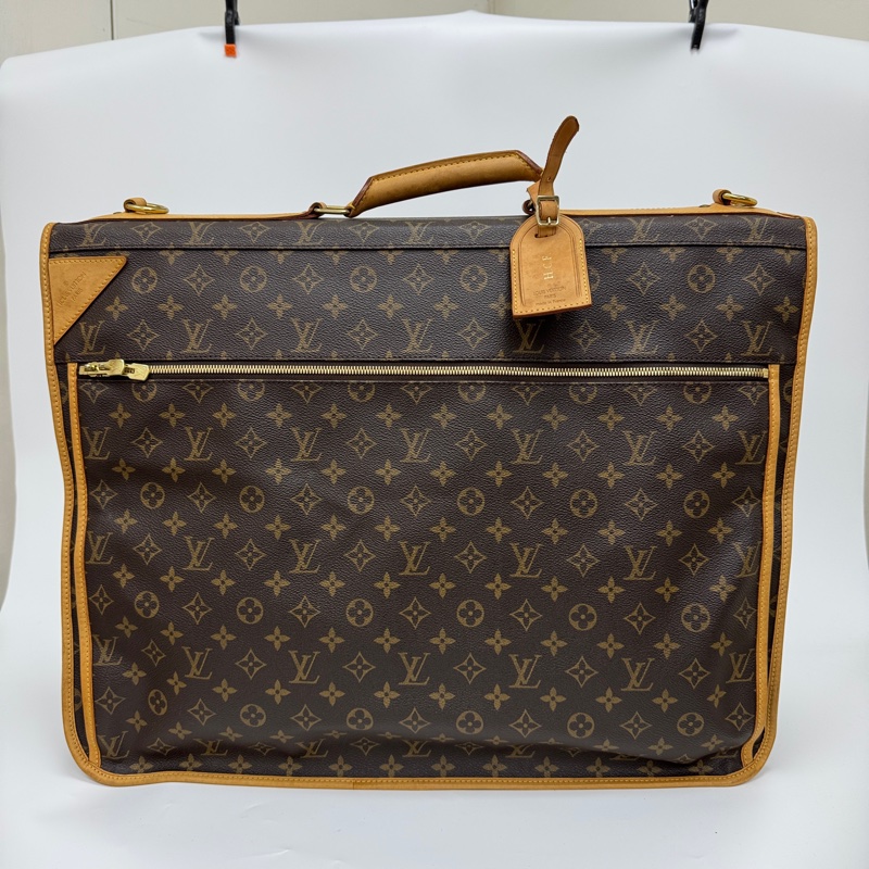 Louis Vuitton Monogram 帆布便攜式西裝袋-1