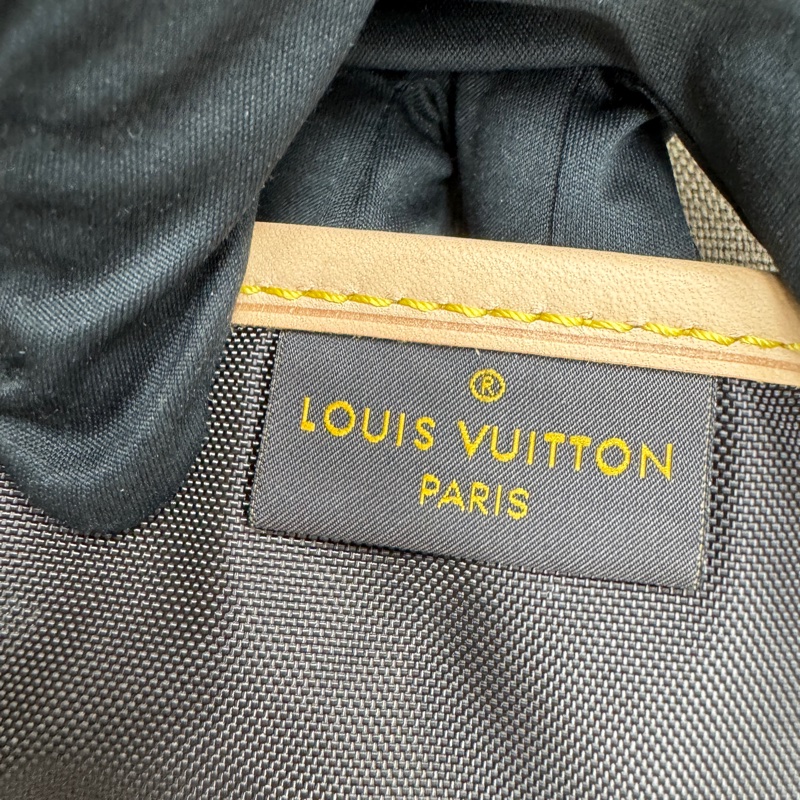 Louis Vuitton Monogram 帆布便攜式西裝袋-8