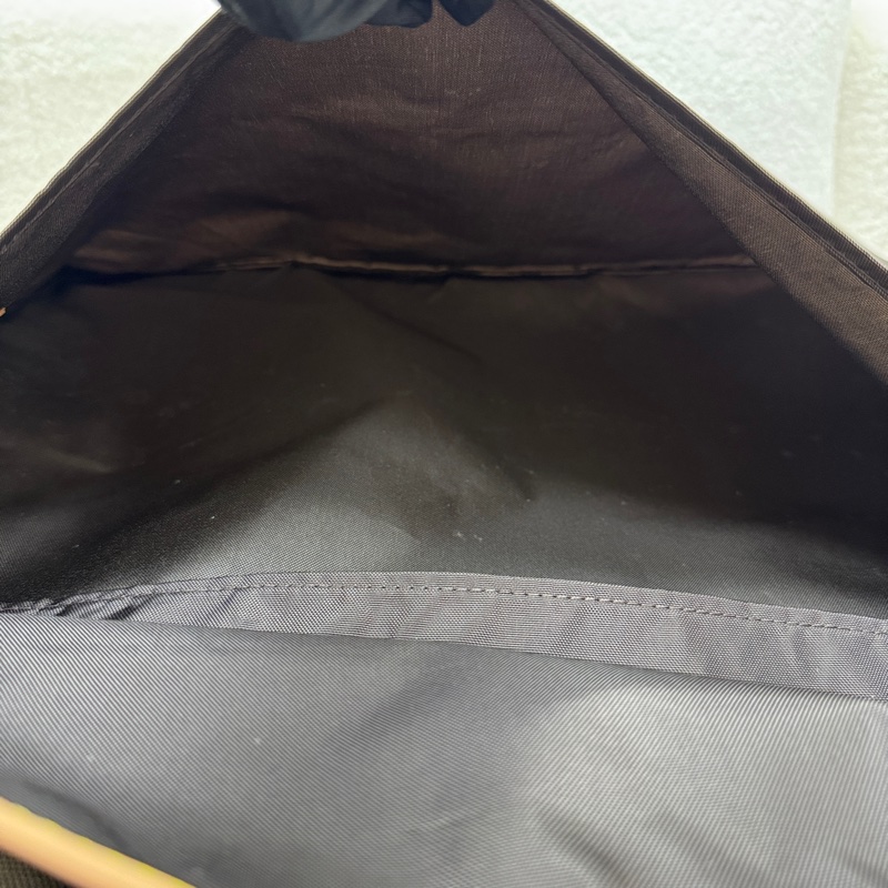 Louis Vuitton Monogram 帆布便攜式西裝袋-9
