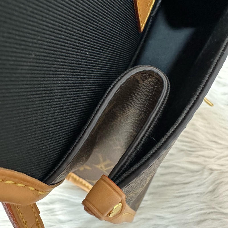 🔥必收款絕版品🔥 LV M44919原花金釦斜背包 兩用包IVY-47