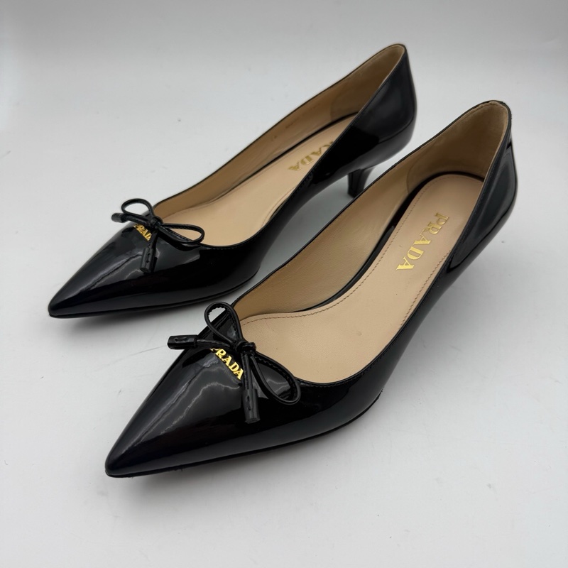 prada普拉達 尖頭蝴蝶結低跟鞋/附件：無 尺碼：36碼-0