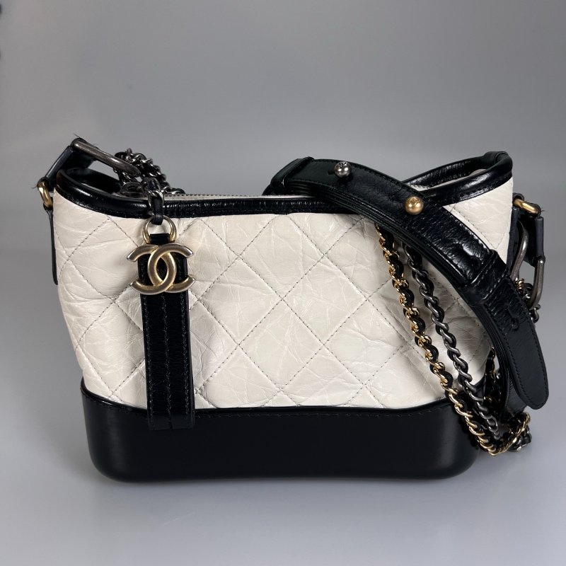 CHANEL 流浪包小號 白 保卡款 26開-0