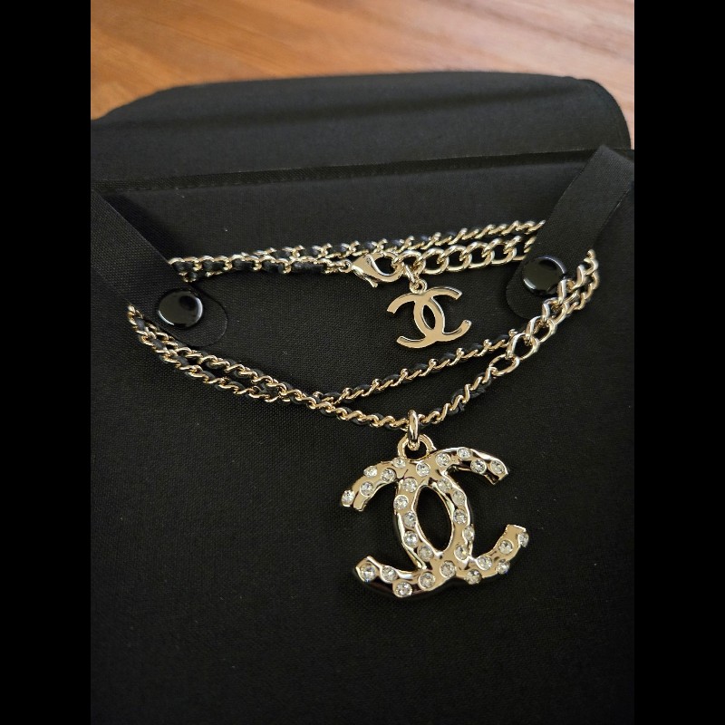 (近新閒置品)Chanel雙C logo皮穿鍊項鍊-0