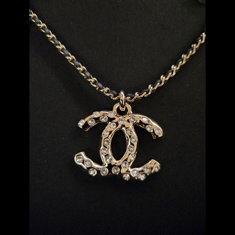 (近新閒置品)Chanel雙C logo皮穿鍊項鍊-2