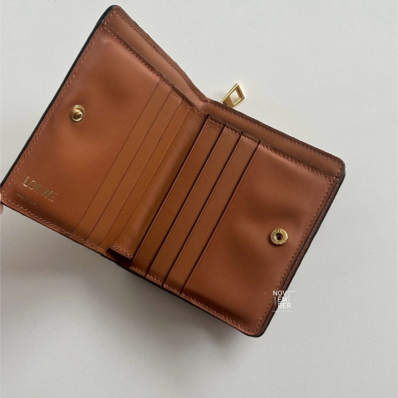 98新🤎 Loewe 羅意威 滿版Logo 短夾 金棕色-2