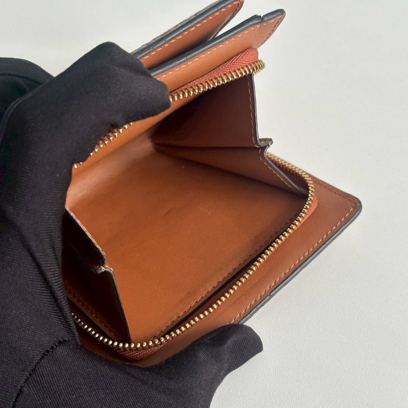 98新🤎 Loewe 羅意威 滿版Logo 短夾 金棕色-8